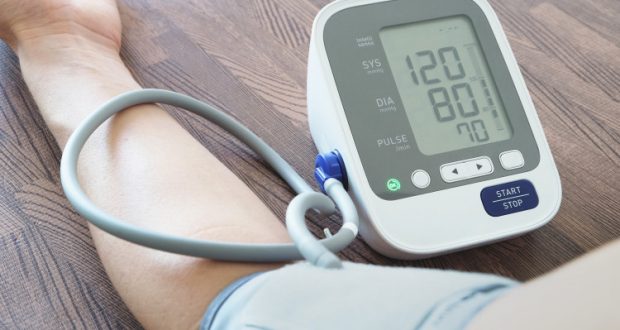 Кои точки върху тялото помагат за намаляване на кръвното без хапчета СНИМКИ