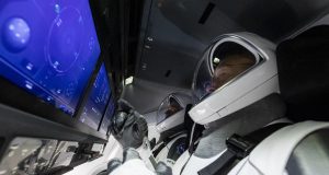 НАСА показа спиращо дъха ВИДЕО от борда на Crew Dragon