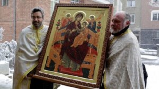 "Плачещата Богородица" – най-силната икона която помогна на хиляди хора зърнали я