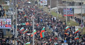 Дойче Веле: България е в хаос олигархията се разпада. Предстои развръзка?
