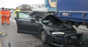 Пияни водачи ще плащат лечението на всички при катастрофа