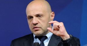 Дончев: Ще стоим докато има полза