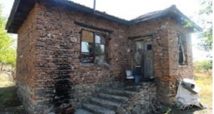 Инвалид живее без пенсия ток и вода в пазарджишкото село Цар Асен