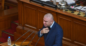 Марешки: Извинение към народа и оставка на Радев. Обиди стотици хиляди Българи като ги нарече мутри