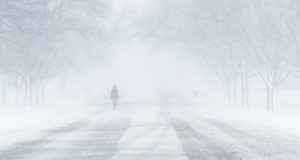 Прогноза за ноември: Осезаемо застудяване и сняг в средата на месеца