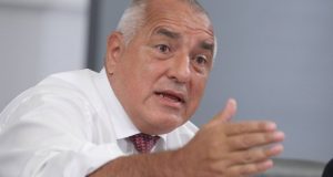 Утре Бойко Борисов ще разхлаби строгите мерки които здравното министерство иска да наложи!