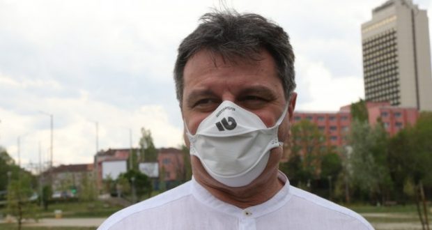 Д-р Симидчиев с безценен съвет: Ето как да проверим белите си дробове у дома преди да изпадаме в паника
