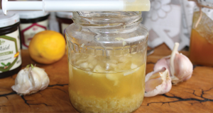 Лимонов сироп с мед и чесън – мощно средство за вируси грип и укрепване на имунитета