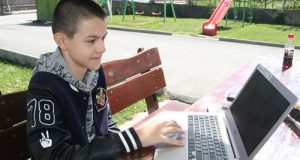 14-годишен ученик от Математическата в Пловдив сложи в малкия си джоб световни учени