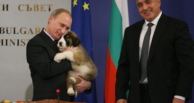 Mеждународно проучване: Българите най-много харесват Русия и Путин
