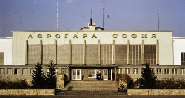 Спомени за времето когато билет за самолет София – Бургас в края на 80-те струваше скромните 22 лева