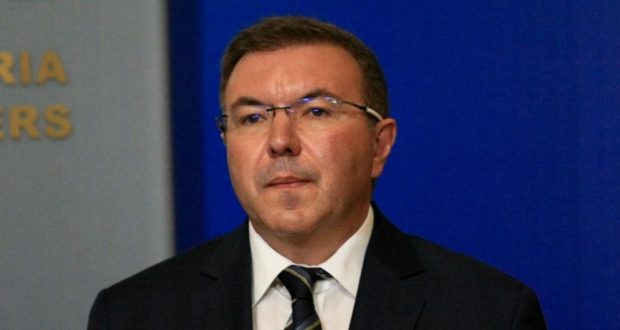 Проф. Ангелов: Може да имаме пълен контрол над пандемията до месец и половина