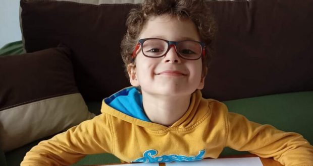 Майката на 6-годишния Митко от Варна: Синът ми има няколко петна в мозъка туморче и епилепсия