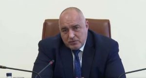 Борисов: Ще удържим пандемията с усилено ваксиниране