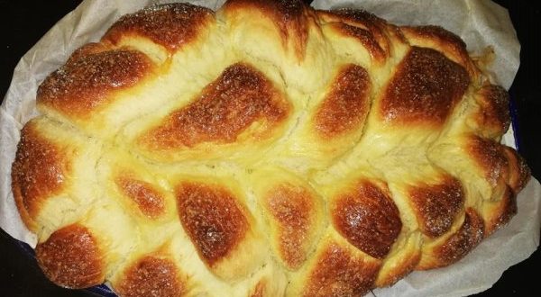 Рецепта за великденски козунак с която всеки може да се справи. Не се бавете!