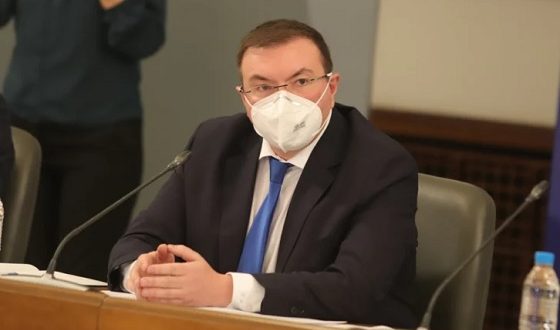 Здравният министър огласи коя К-19 мярка пада до часове у нас скоро и други ВИДЕО