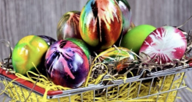 Най-шарените яйца стават на пара – ето колко е лесно а после едно с едно няма еднакво! (Видео)