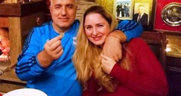 Тайният живот на дъщерята на Бойко Борисов – яхти коктейли и купони