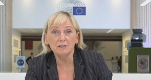 Елена Йончева от Брюксел: Всички чакаме да разберем Борисов ли е въпросният “корумпиран лидер”